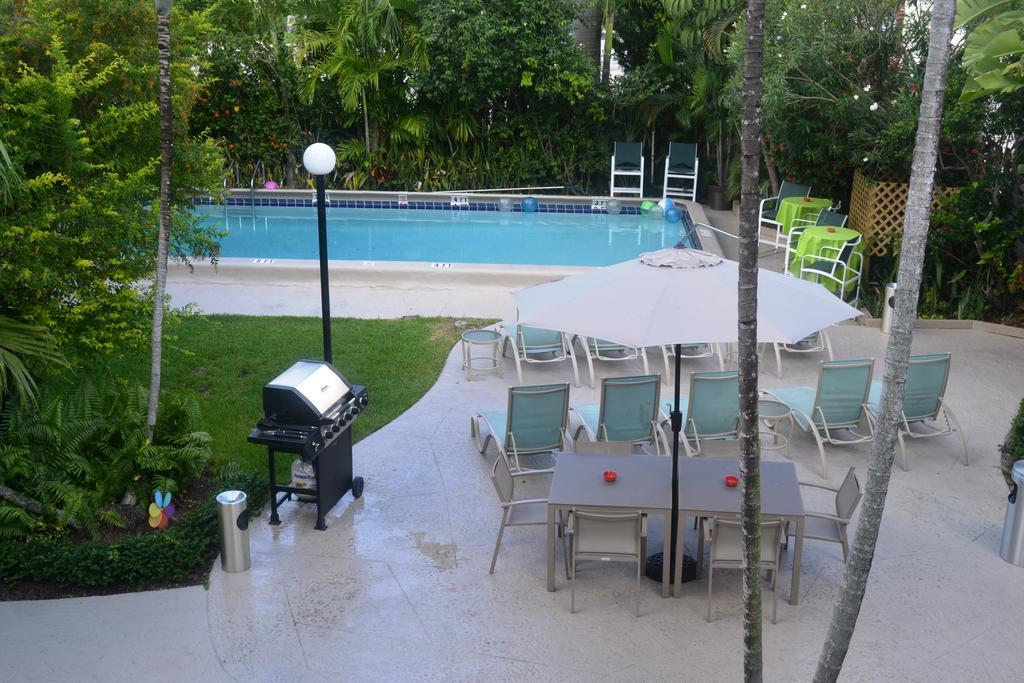 Hotel Grand Palm Plaza Fort Lauderdale Exterior foto